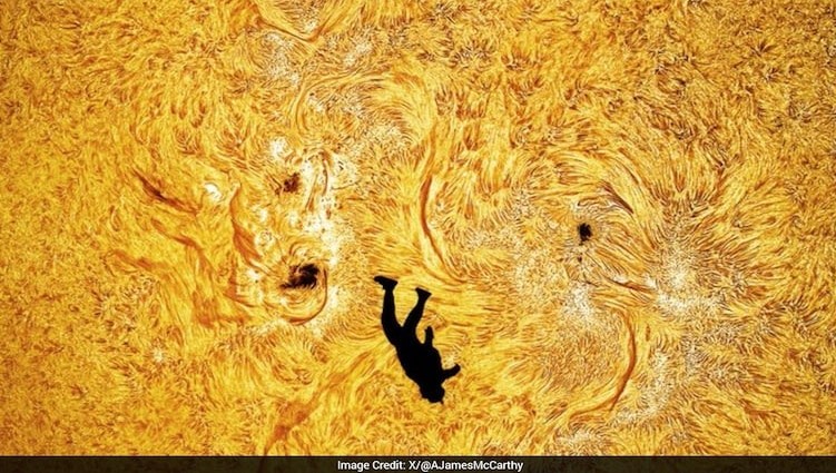 Space News: सूरज के सामने से गिरता स्काइडाइवर कैमरा में कैद: एरिज़ोना में खींची गई ‘द फॉल ऑफ इकारस’ तस्वीर वायरल