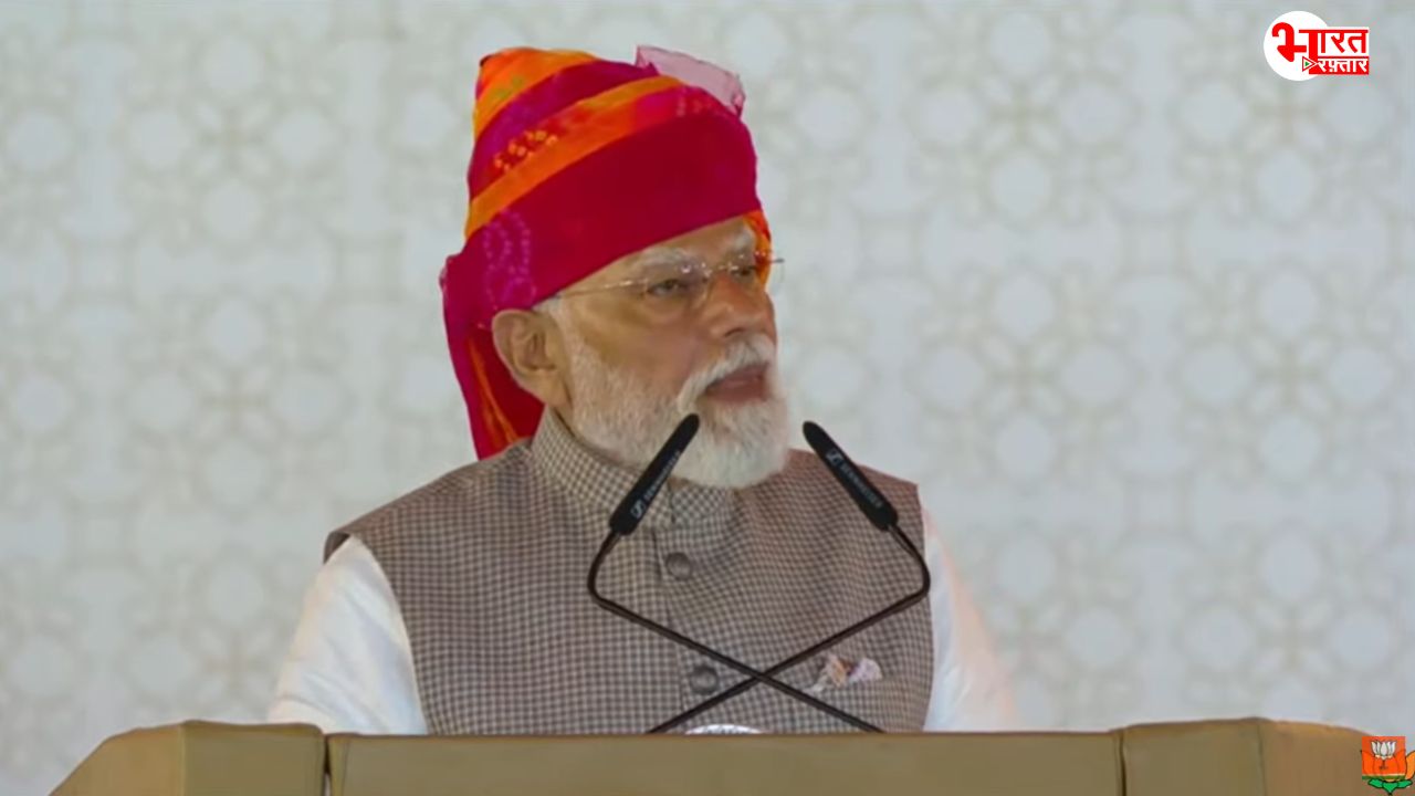 “सिर्फ शिलान्यास करके छोड़ती नहीं है बीजेपी”...PM मोदी का कांग्रेस पर तंज, कहा- इन्होंने अटकाया रिफाइनरी का काम 