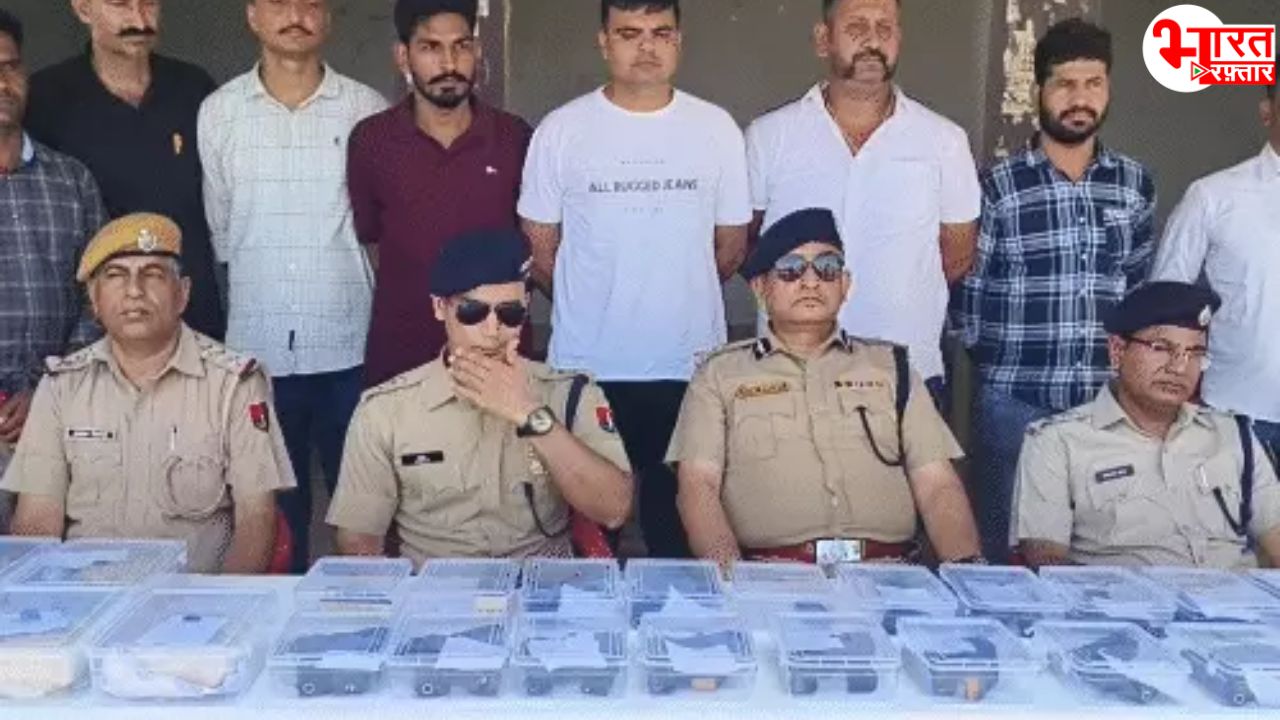 स्वतंत्रता दिवस से पहले बड़ी साजिश नाकाम! पाकिस्तान से आई 10 किलो हेरोइन और ग्लॉक, जिगाना जैसे विदेशी हथियार पकडे 