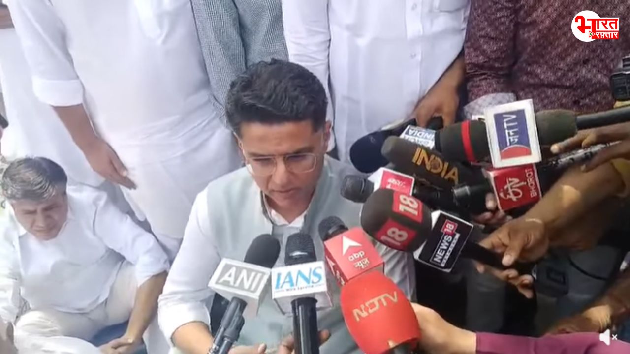 सदन में घुसने नहीं दिया, ताले जड़ दिए... विधानसभा गेट पर सचिन पायलट धरने पर, राहुल गांधी के आदेश पर प्रदर्शन करने पर दिया जवाब