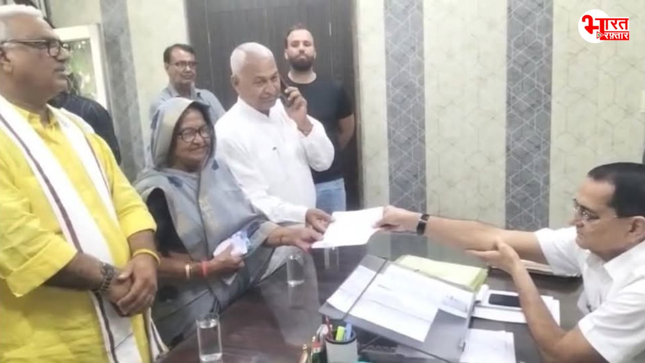 भरतपुर में मेयर चुनाव से पहले बड़ा खेल! मंत्री बेढम की मौजूदगी में निर्दलीय प्रत्याशी ने वापस लिया नामांकन, गहलोत ने लगाया दबाव का आरोप 